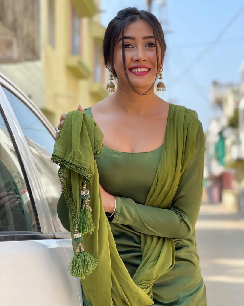 Sofia Ansari Indian Social Media Influencer and Model, Sofia Ansari model