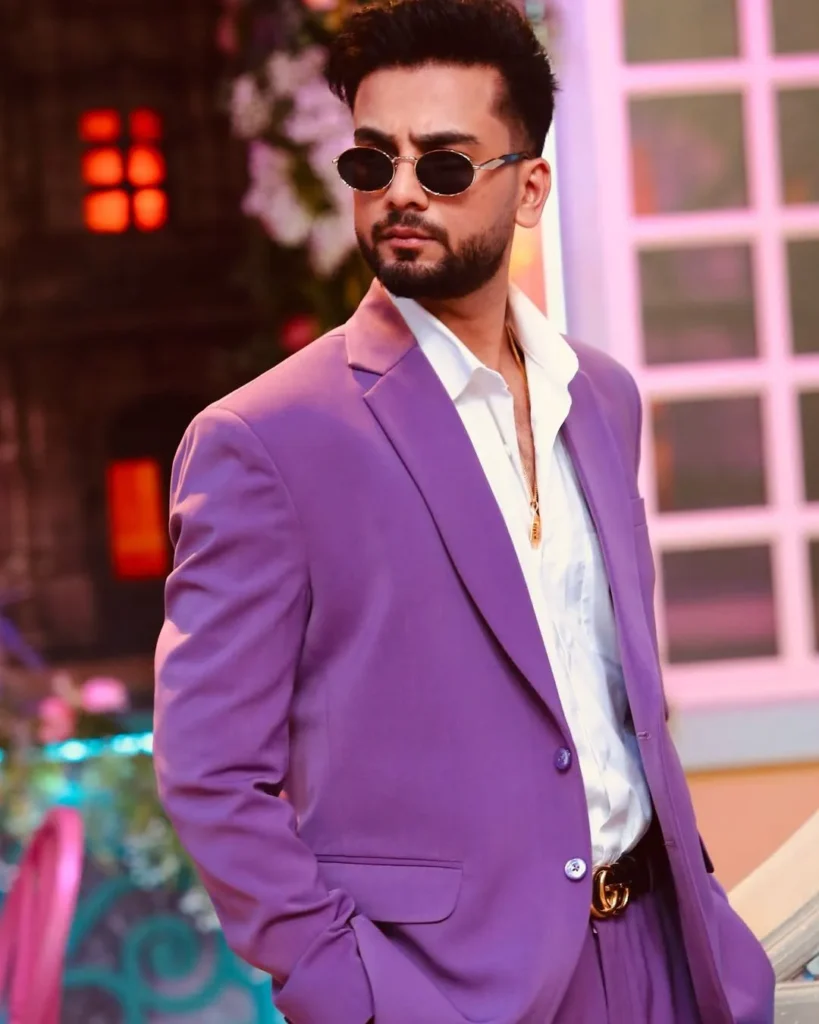 elvish-yadav-youtuber-vlogger-lifestyle