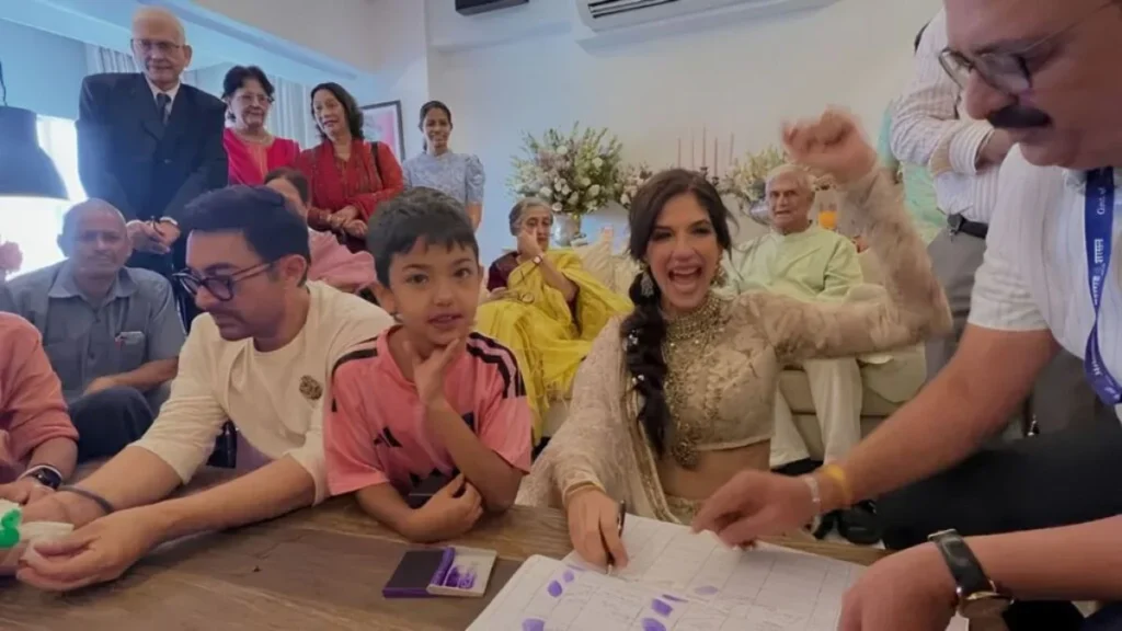 Aamir Khan, Gauri Spratt with Azad Rao Khan and family at their intimate wedding ceremony