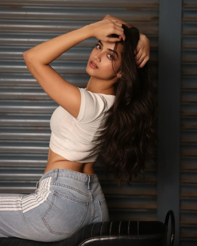 Bhagyashri Borse photos